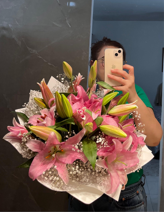 ANAHÍ - Ramo Elegante de Lirios Orientales (Concador)