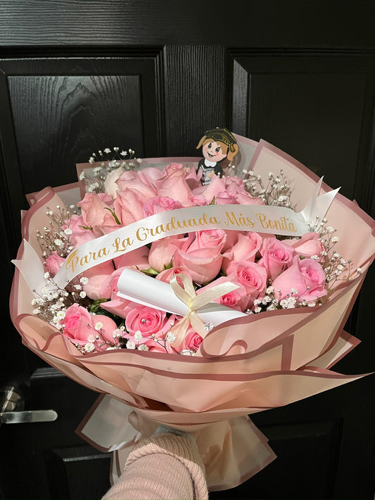ANDY - Ramo de Graduación con 48 Rosas y Letrero