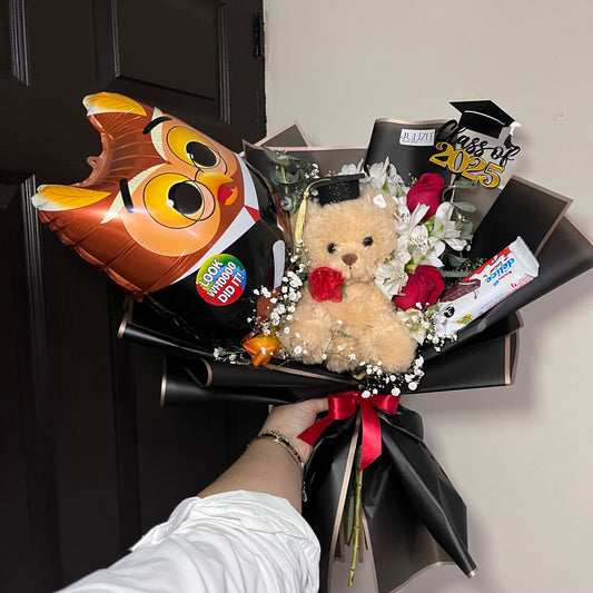 JESSY - Bouquet de Graduación "Class of 2025" con Peluche