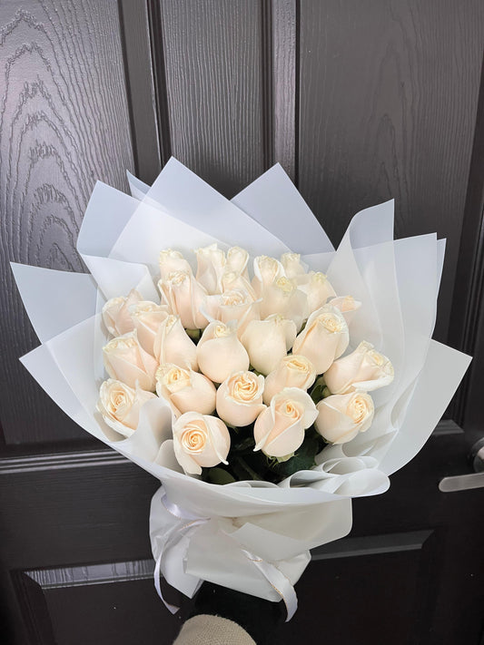 ROCIO - Ramo Elegante de 24 Rosas Vendela