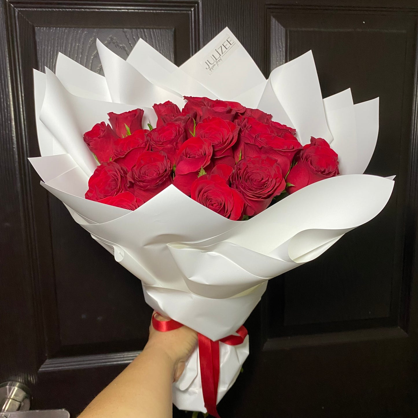 ROCIO - Ramo Elegante de 24 Rosas Vendela