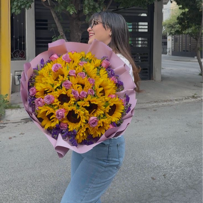 MARIEL - Ramo Gigante con 20 Girasoles y 25 Rosas